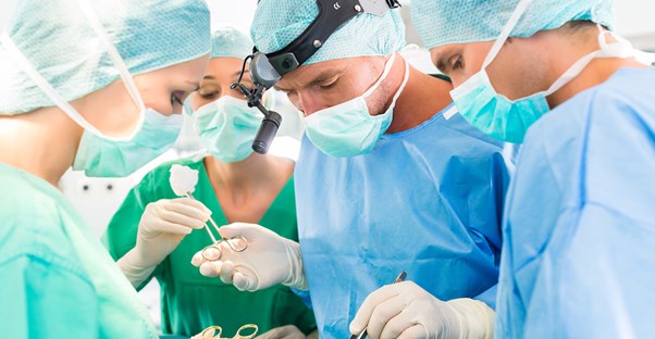 surgeons performing a lap band surgery