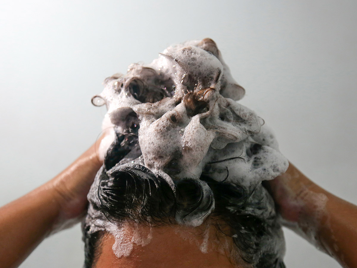 Using Clarifying Shampoo