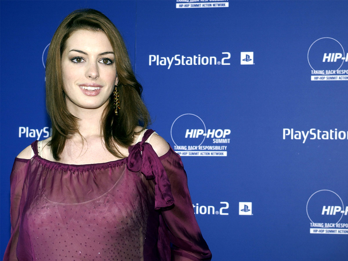 Past: Anne Hathaway