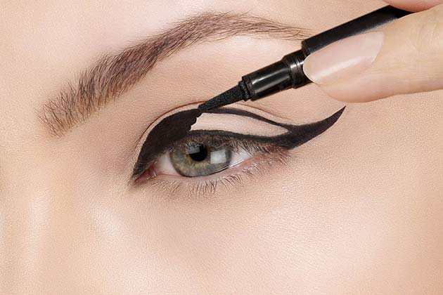 Thick Eyeliner