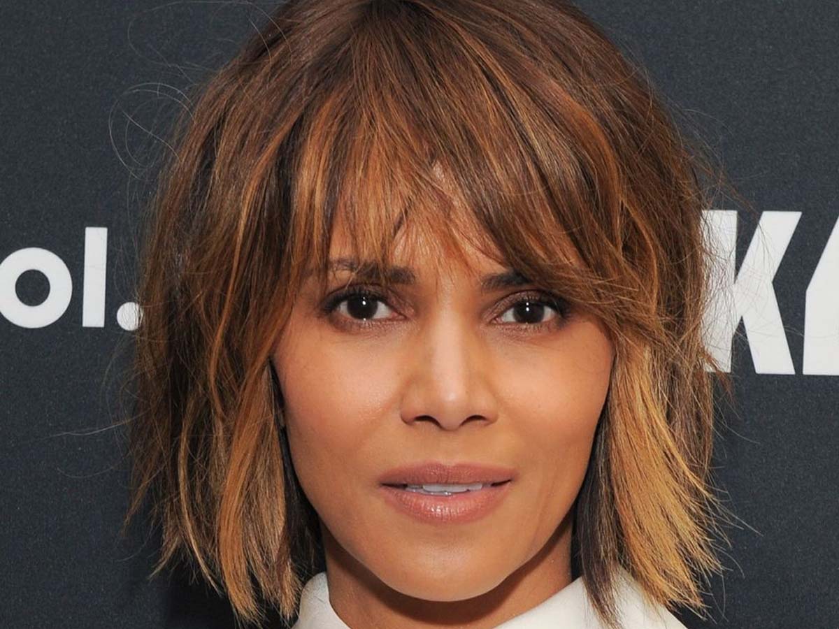 Easy Tips for Growing Out Your Bangs