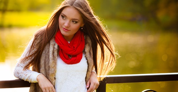 Woman wearing an outfit in fall colors