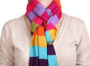 3 Easy and Stylish Ways to Tie a Scarf