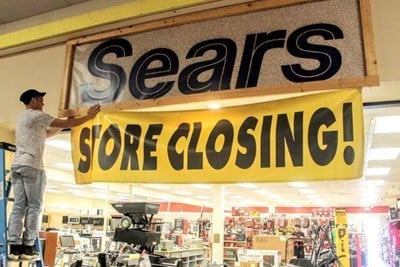 40 Brands That Are Closing Stores This Year