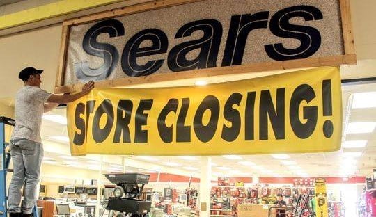 40 Brands That Are Closing Stores This Year