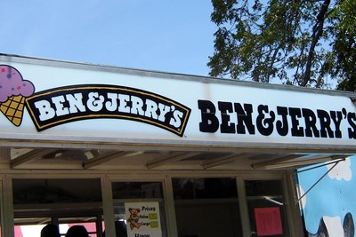 10 US Companies Committed to DEI (and 10 Who Dropped Their DEI Policies)