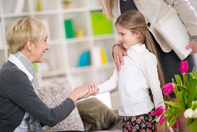 Pros and Cons of Being a Nanny