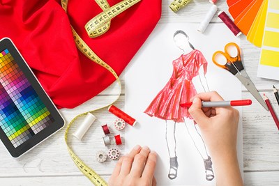 Pros and Cons of Being a Fashion Designer