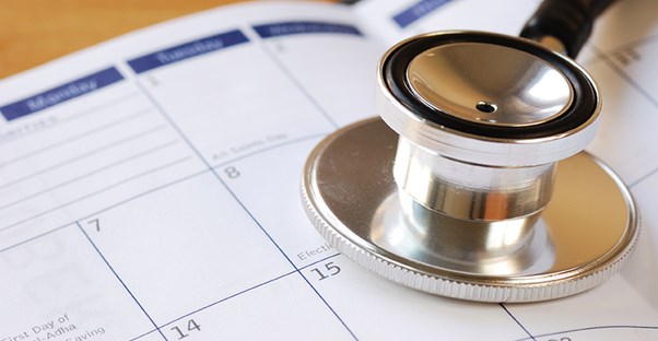 stethoscope on calendar to signify night terror treatments