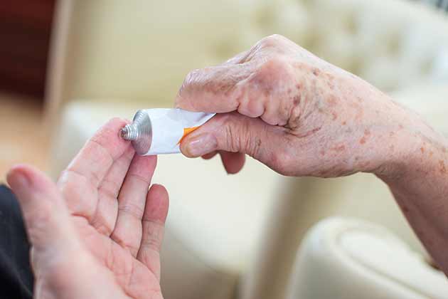 Treatment: Pain-relief Cream