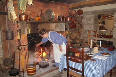 An Amish woman doing Amish things