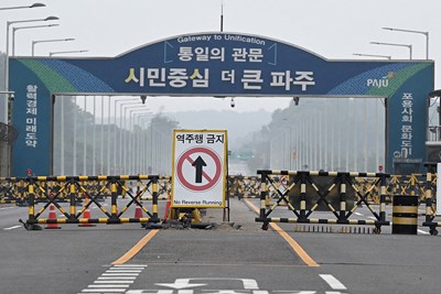 10 Countries With Tougher Immigration Rules than the U.S.