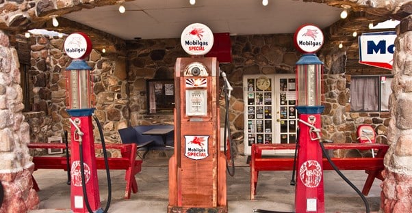 an historic gas station along route 66