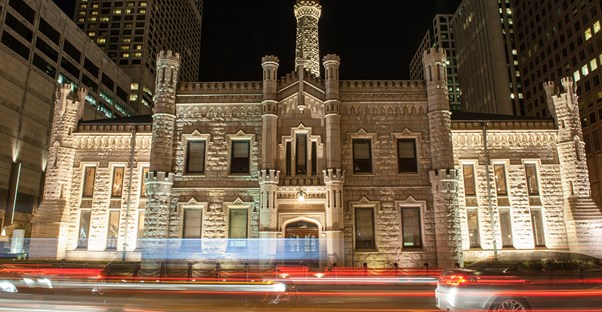 the base of the Chicago Water Tower at night