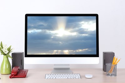 10 Websites to Find Stunning Screensavers and Desktop Backgrounds