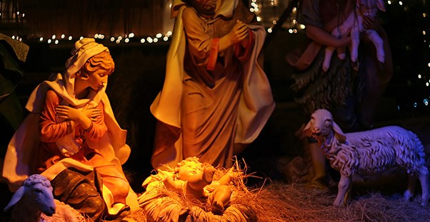 30 Origins of Classic Christmas Traditions main image