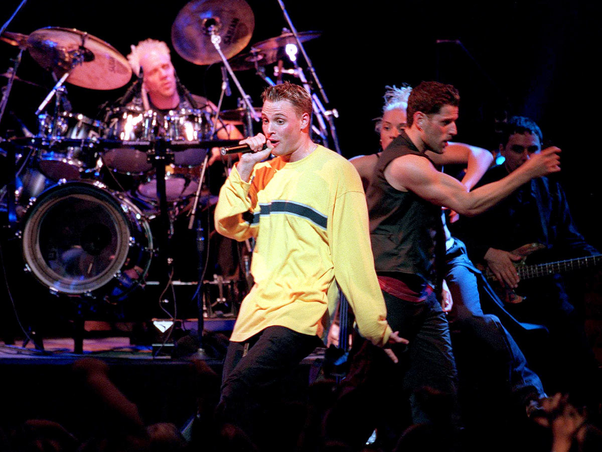 "Summer Girls" by LFO (1999)