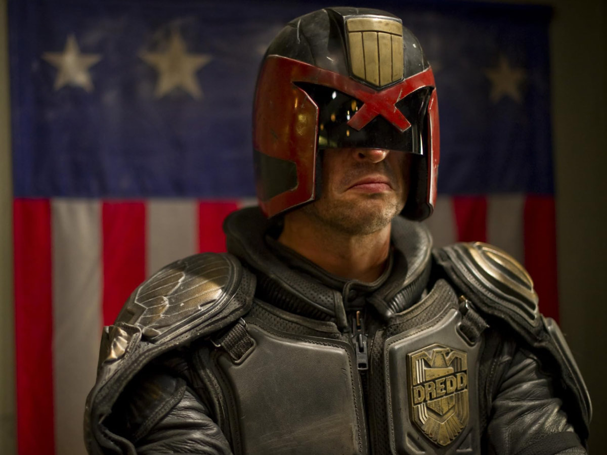 DREDD (2012)