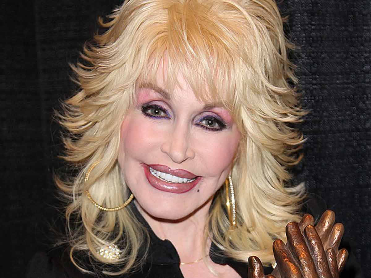 The Most Eyebrow-Raising Dolly Parton Facts