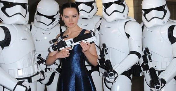 These Star Wars Costumes Turned Heads at Comic Con