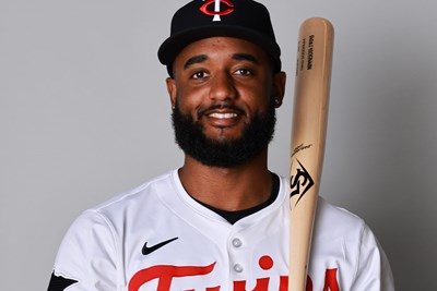 15 Left-Handed Athletes