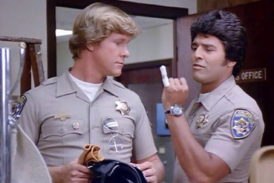 a scene from an episode of chips