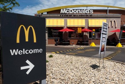 Restaurants Before and After They Went Modern