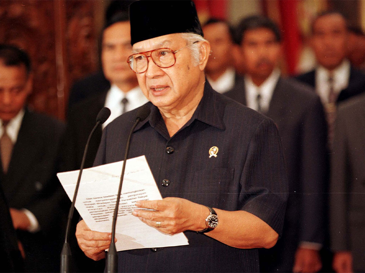 Suharto (Indonesia) - Up to $58 billion