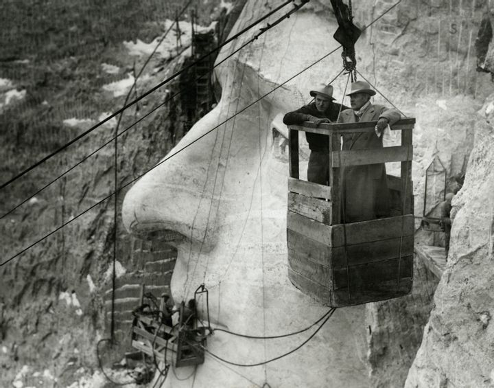 Mount Rushmore, 1935
