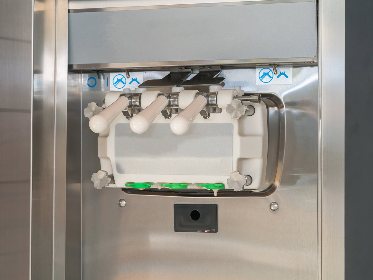 Frozen Yogurt Machine