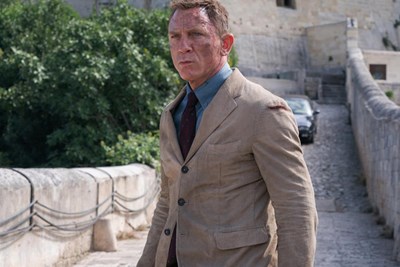 Unbelievable Fan Theories About Iconic Movies