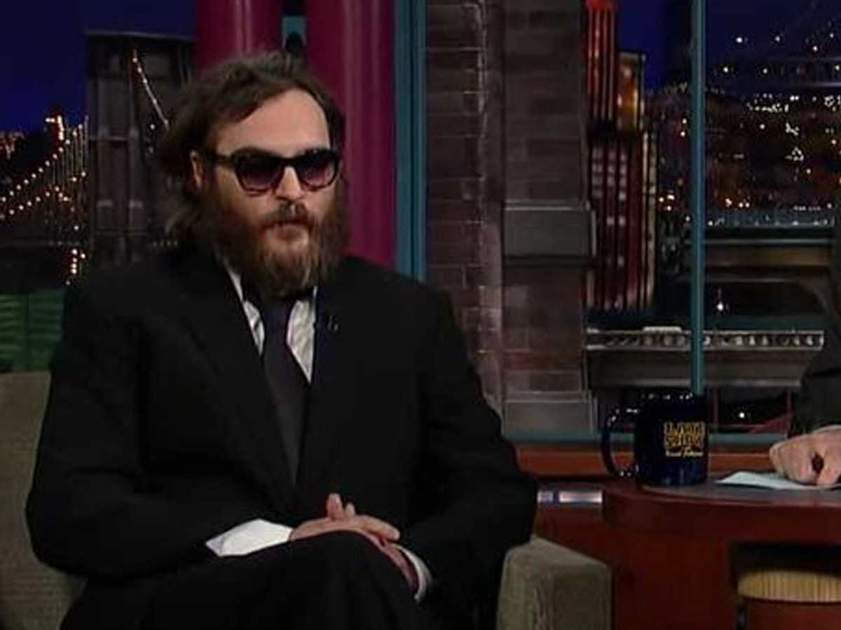 Joaquin Phoenix Bombs While in Character for “I’m Still Here”