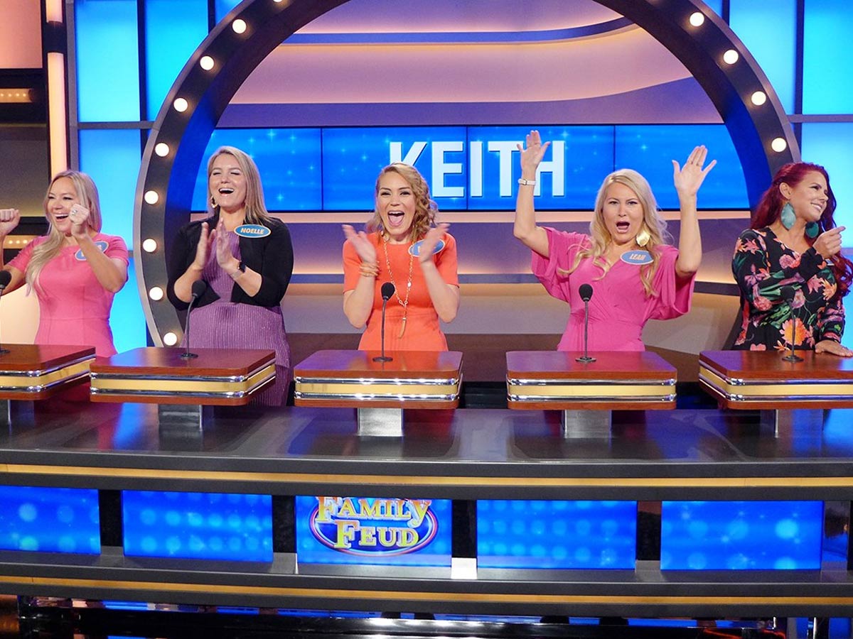 Families Have to Cheer After Each Answer