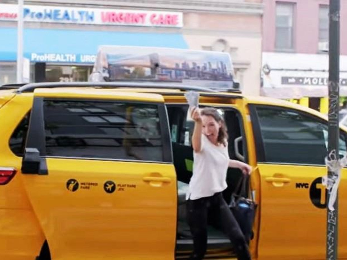 “Cash Cab” Contestants Get Fake Cash