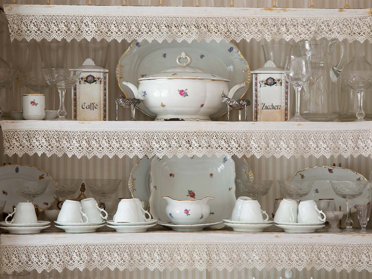 Fragile Dinner and Glassware