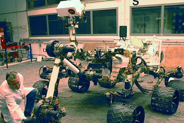 Testing Curiosity's Arm