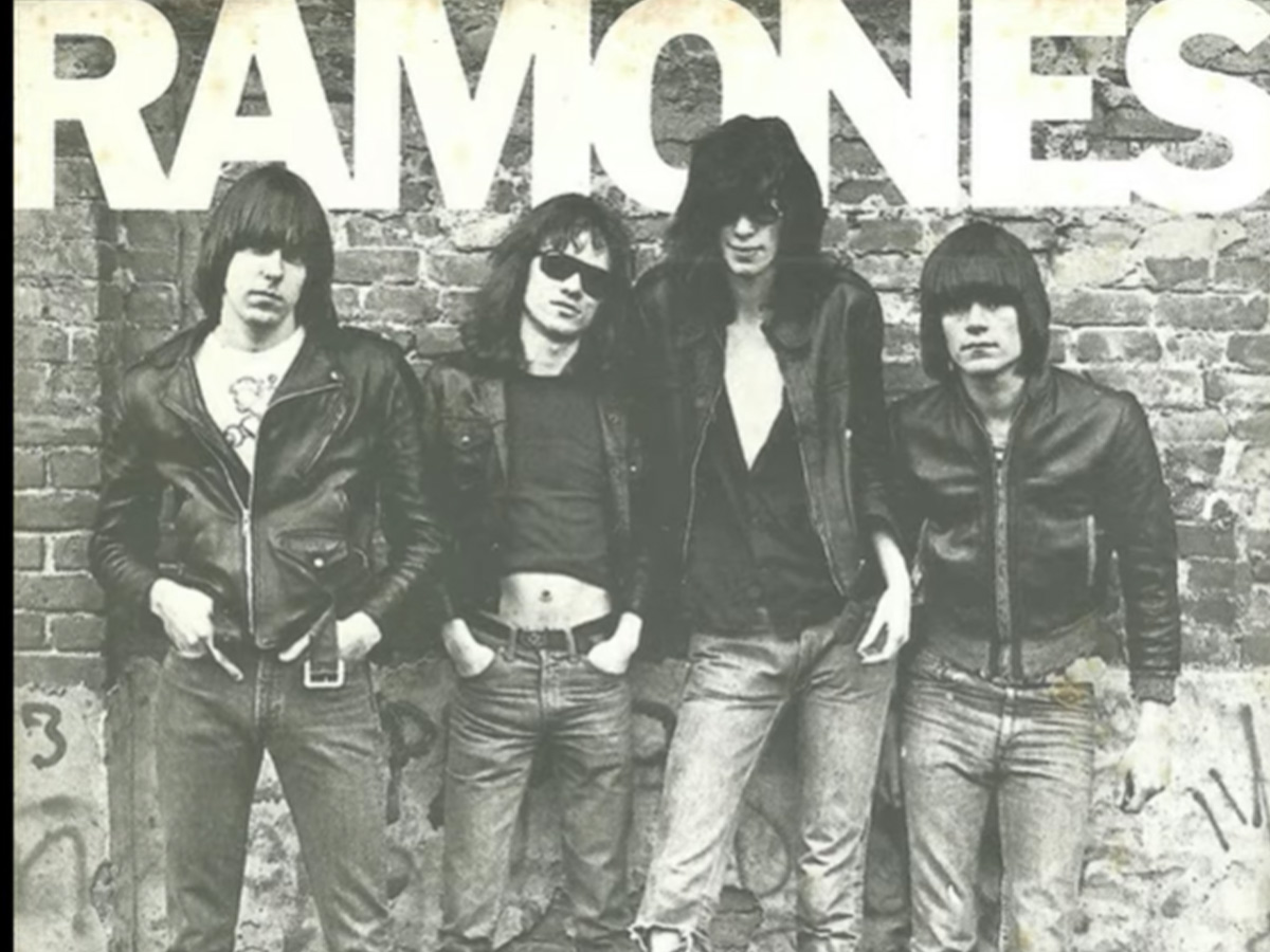 Ramones – Ramones (1976)