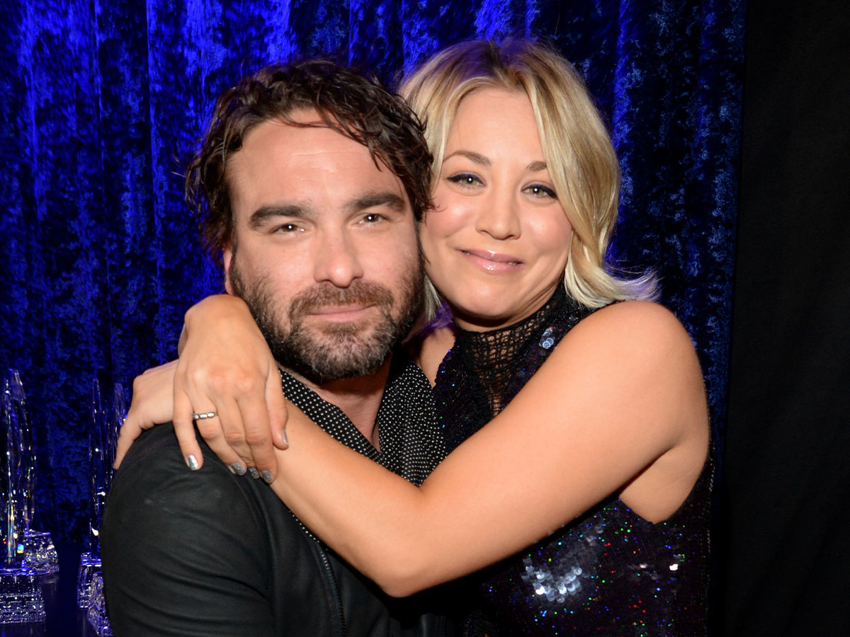 Kaley Cuoco & Johnny Galecki