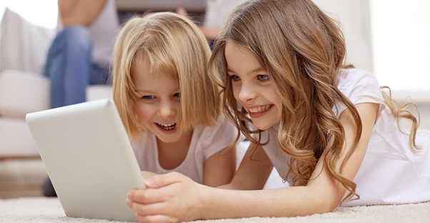 girls playing online games