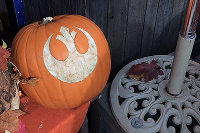 15 Mind-Blowing 'Star Wars' Pumpkin Carvings 