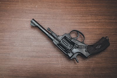 10 Tips for Buying a Gun