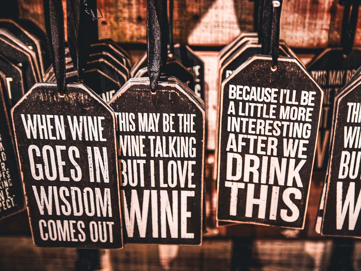 Wine-Themed Décor