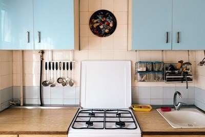 30 Small Details That Can Cheapen the Look of a Kitchen