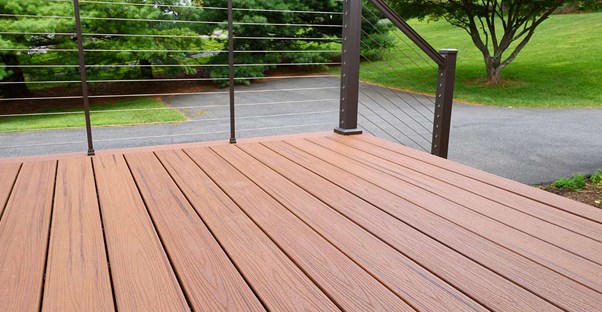 8 Tips to Help Ensure Your Composite Deck Looks Good Year-Round