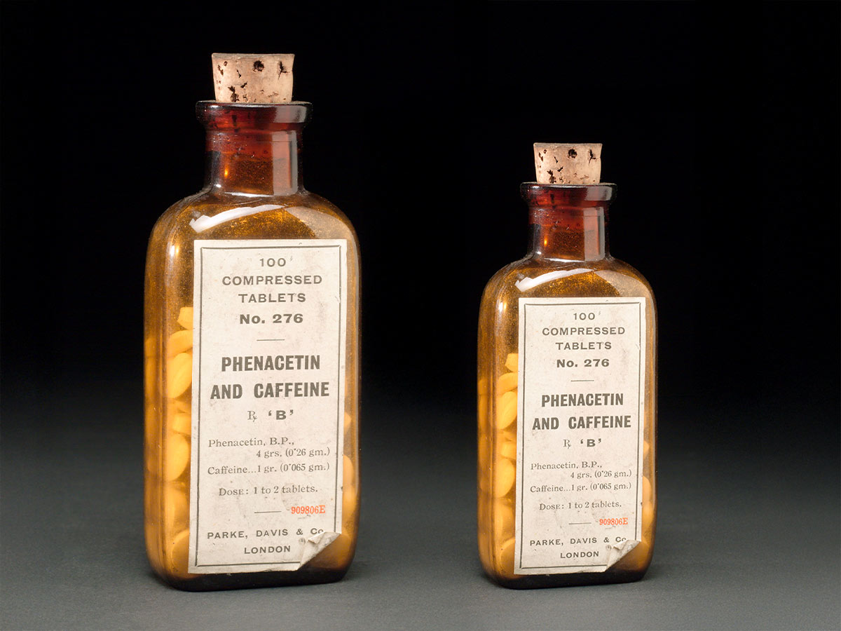 Phenacetin (analgesic painkiller)