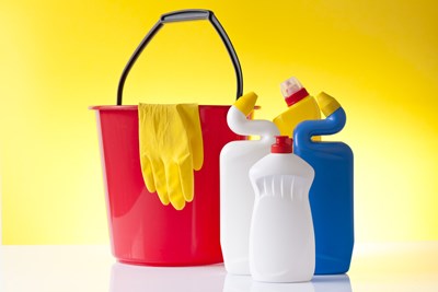 7 Dangerous Household Cleaners to Ban From Your Home