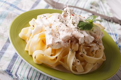 How to Make Alfredo Sauce in 5 Easy Steps