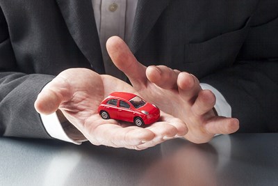 Pros and Cons of Combining Car Insurance Policies with Your New Spouse