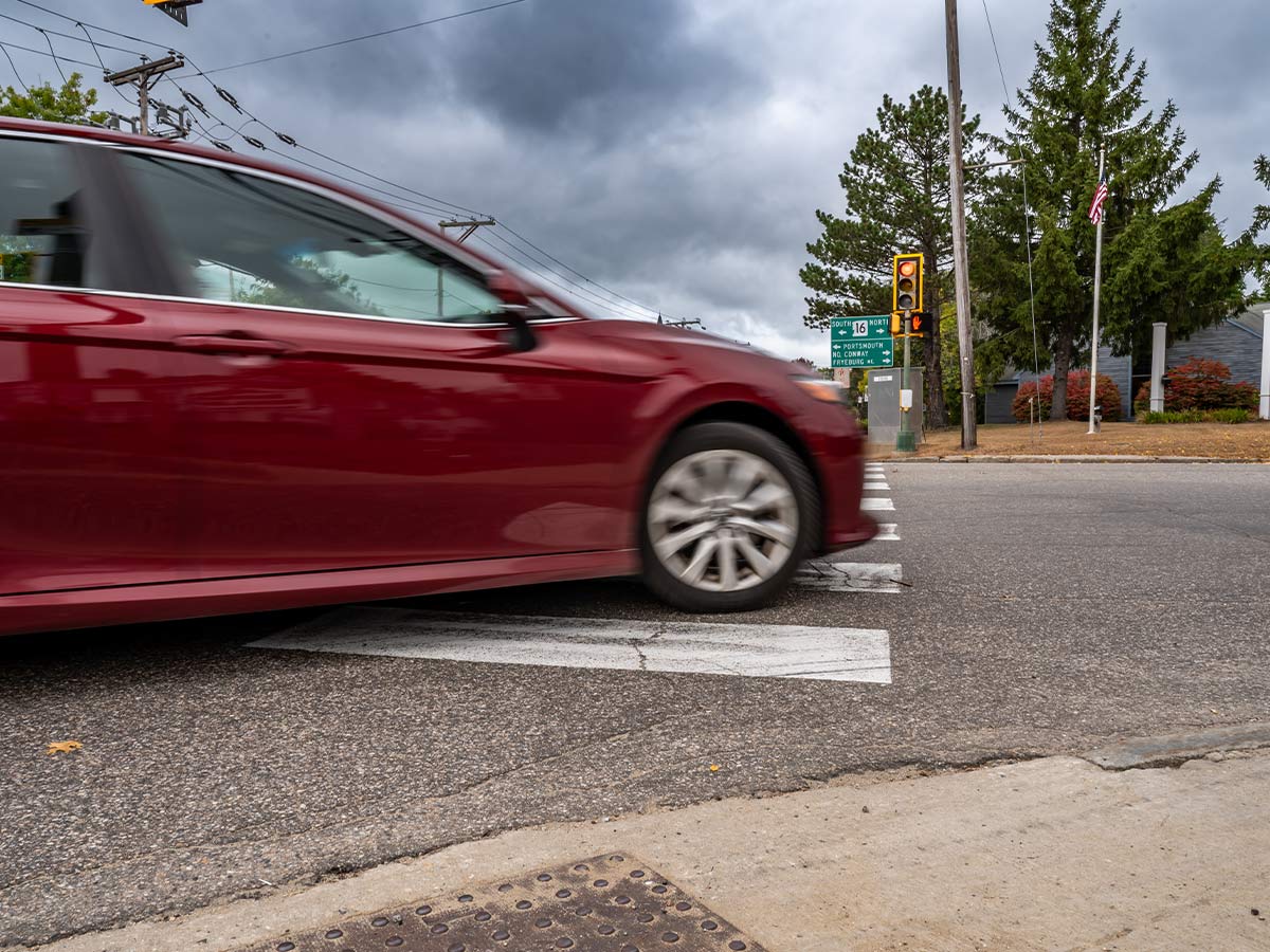 Don’t Block the Right Turn Lane at a Red Light