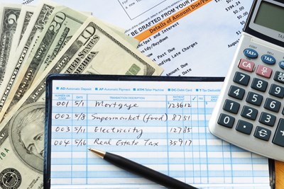 10 Tips for Keeping on Top of Your Bills